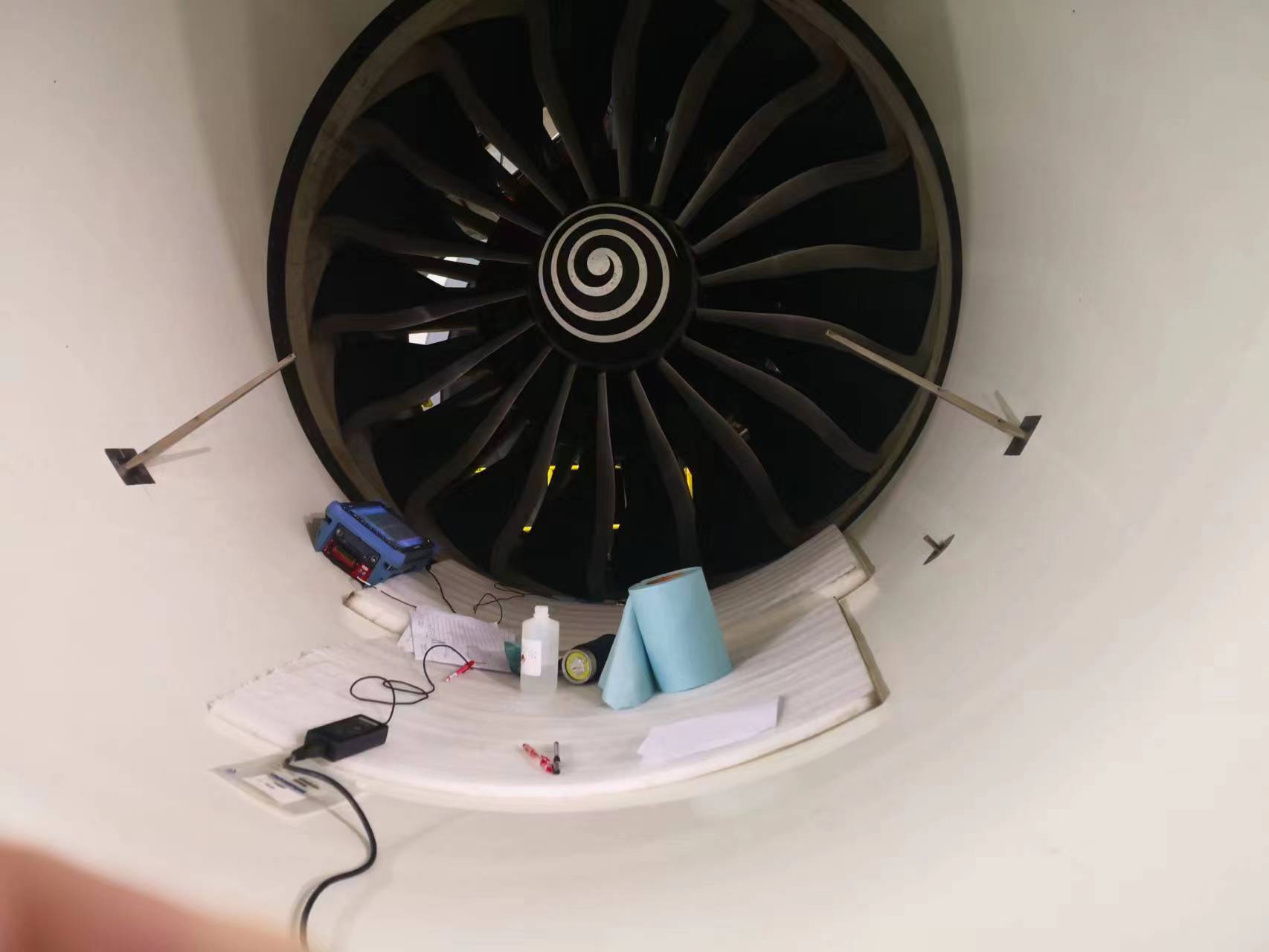 迎接挑戰(zhàn)，鈞測為某航空發(fā)動機葉片探傷